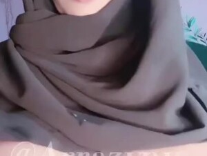 Bokep Jilbab toket gede