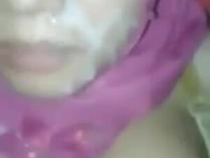 jilbab pink crot di muka