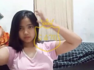 Abg abru belajar live gosok gosok memek pamer tete