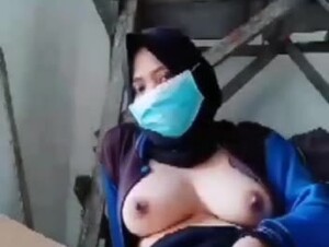 hijab Colmek Dirumah yg blom jadi