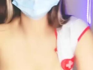 Cewek Cantik Cosplay Nurse Live Sambil Colmek